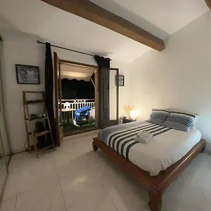  Séjour chez l'habitant Privee Avec Salle D'eau Et Terrasse Au Calme France